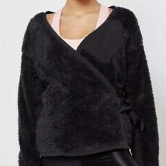 NWT Nike WOMENS SWEATSHIRT SHERPA TOP Wrap-Black - Picture 4 of 5